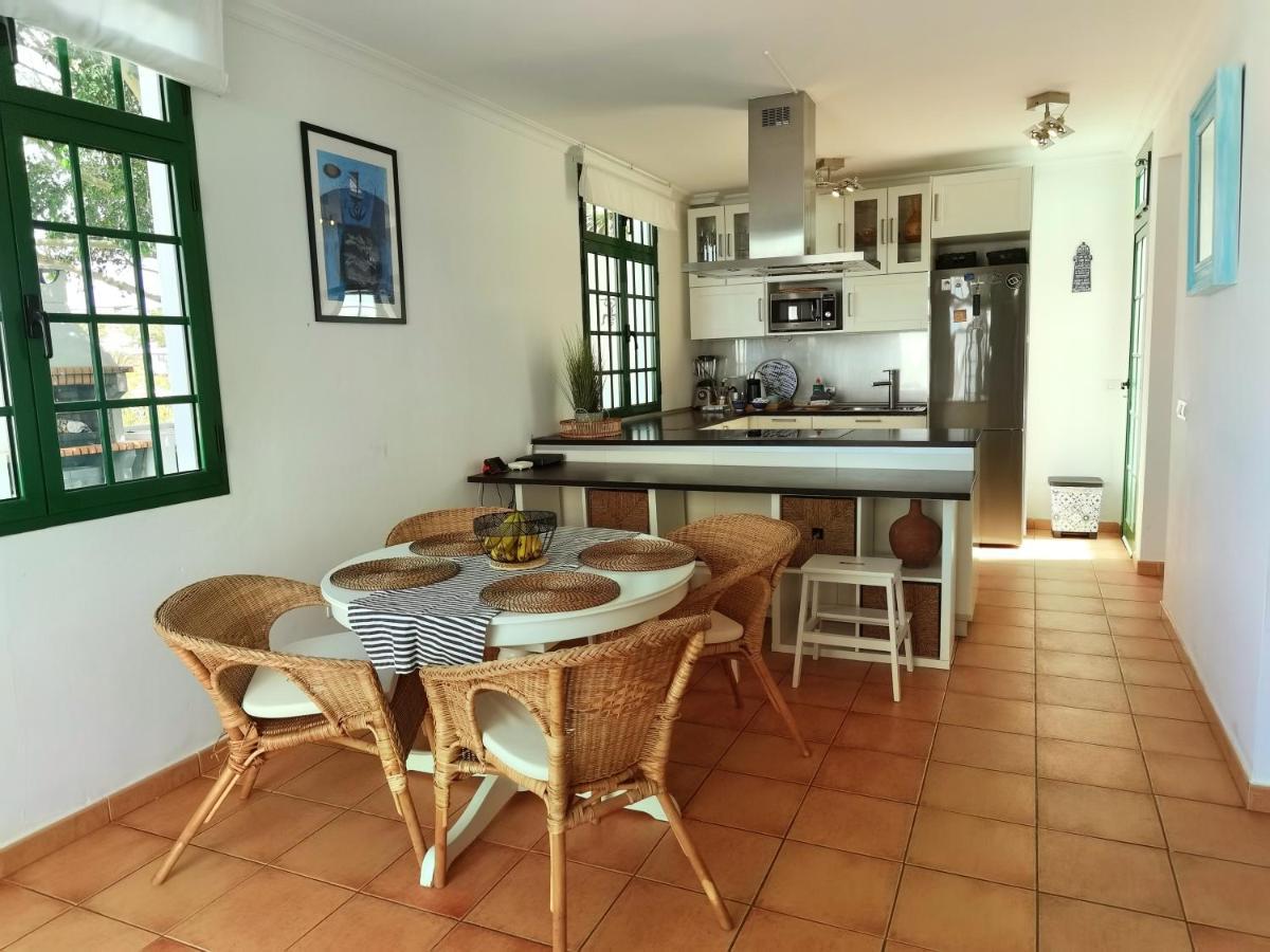 Villa Tyna Playa Blanca  Exterior photo